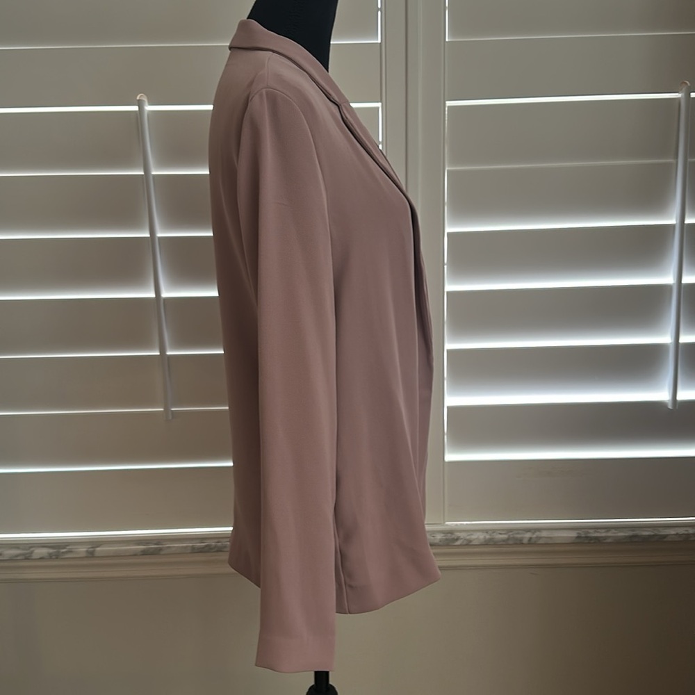 Blazer - Picture 3 of 5